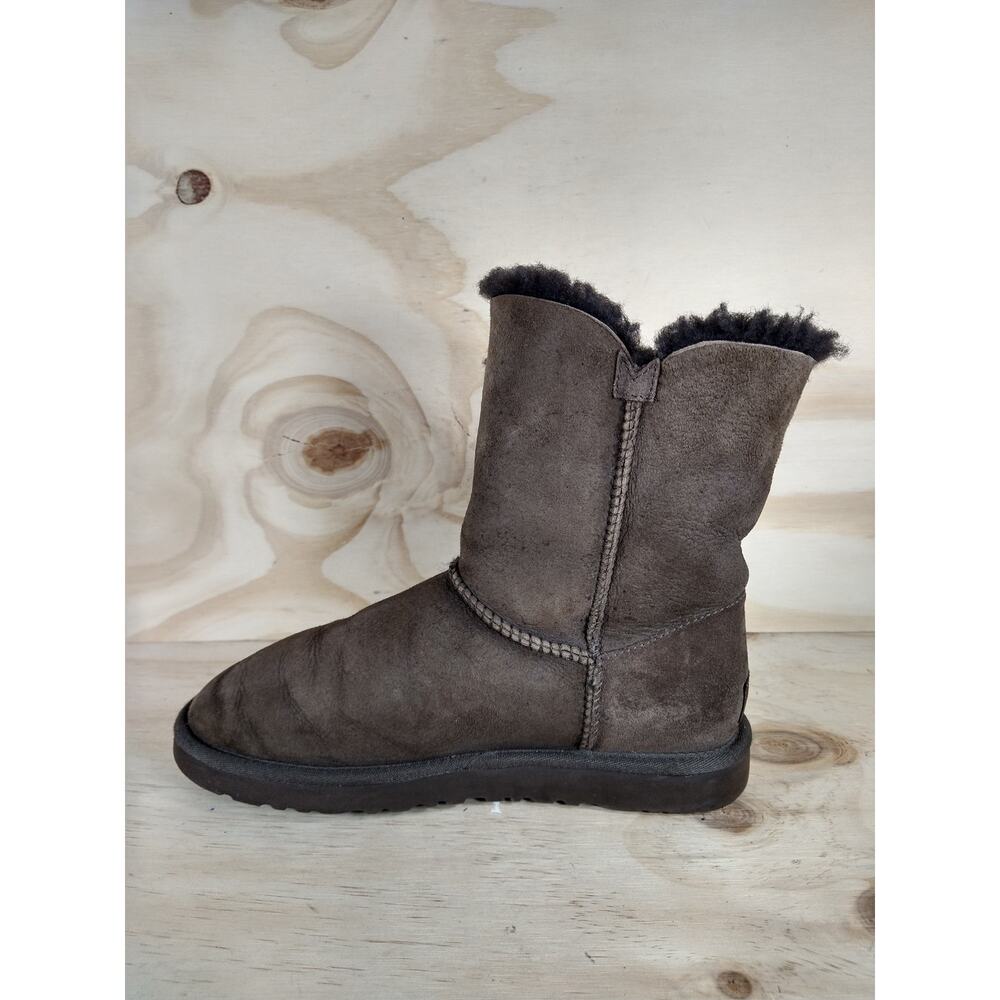 UGG Australia - Bailey Button - Boots - Brown/Black - Women's - 7 - Picture 4 of 8